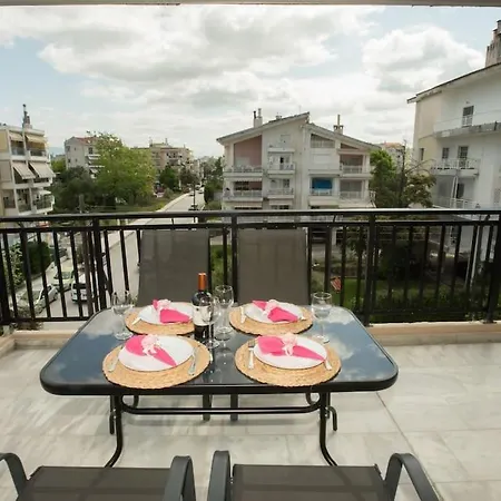 Medea's Luxury Apartment *