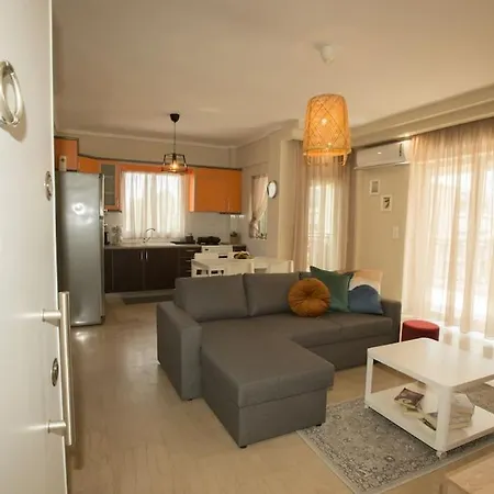 Medea's Luxury * Peraia (Thessaloniki)